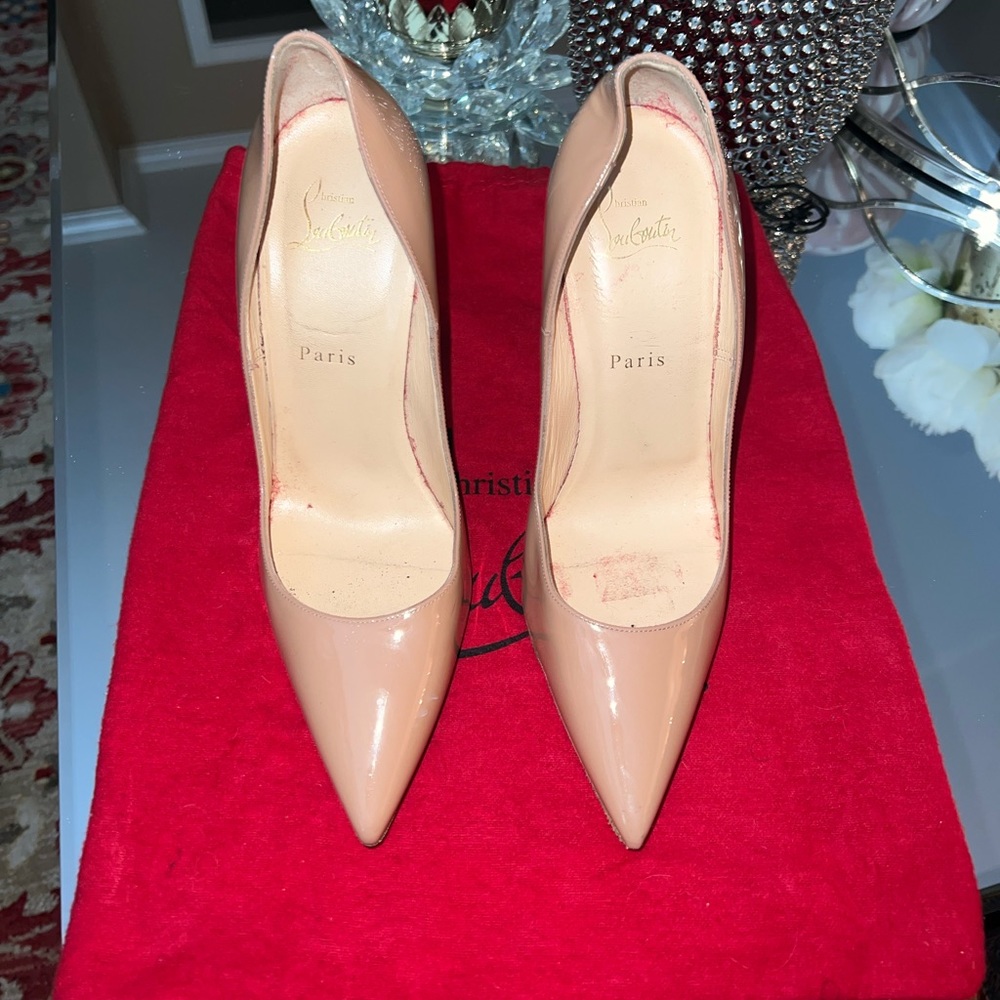 Christian louboutin so kate tan heels with dust bag